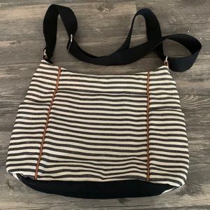 Thirty-One purse